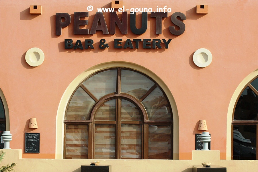 Peanuts Bar 1075